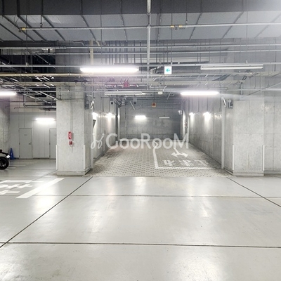 
									テラス渋谷美竹 バイク置場