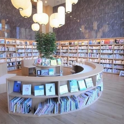 
									ラウンジ