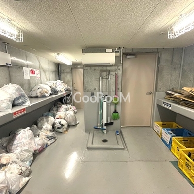 
									ブリリア日本橋三越前 共用部 