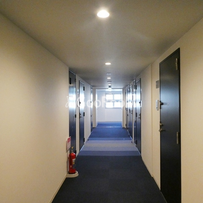 
									イジングプレイス亀戸 内廊下