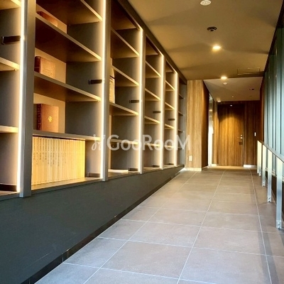 
									三田聖坂ガーデンレジデンス 共用部写真6