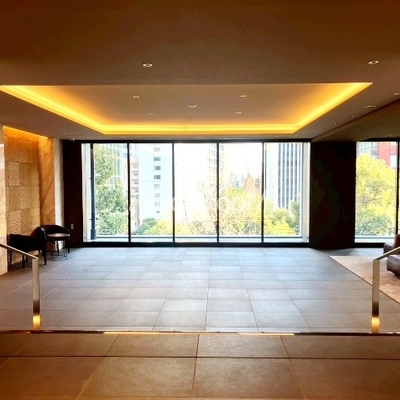 
									三田聖坂ガーデンレジデンス 共用部写真7