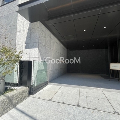 
									プラウドタワー渋谷 入口